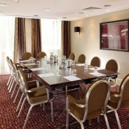 Конференц-зал Crowne Plaza LONDON - EALING