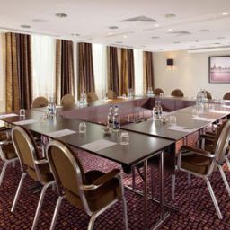Конференц-зал Crowne Plaza LONDON - EALING