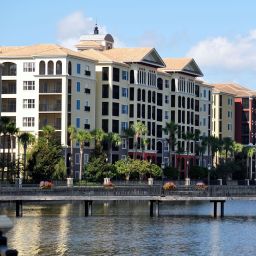 Vista exterior Hilton Grand Suites on Intl Drive