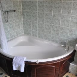 Ванная Hotel Celebrity Formerly The Quality