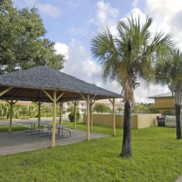 Exterior view Travelodge Kissimmee Maingate Suites