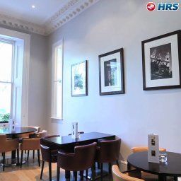 Sala śniadaniowa w restauracji 54 Boutique