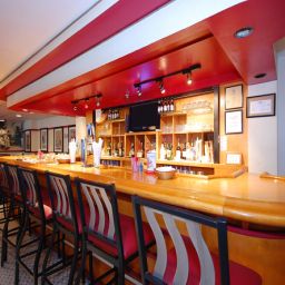Restaurante an Ascend Hotel Collection Member The Virginian Suites