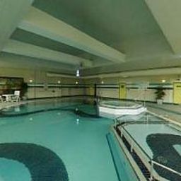 Pool Daventry Court