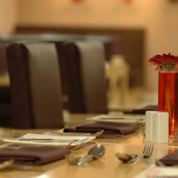 Restaurant Holiday Inn MANCHESTER - WEST