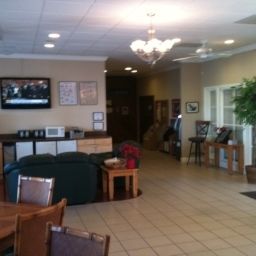 Hall Gulfcoast Inn of Naples