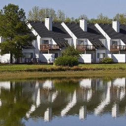 Exterior view Historic Powhatan Resort