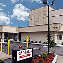  Ramada Inn Newport News Fotos
