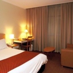 Camera Metro Hotel on Pitt