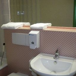 Bathroom Come-Inn