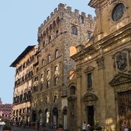 Фасад Antica Torre Di Via Tornabuoni 1
