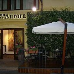 Vista exterior Aurora Fotos