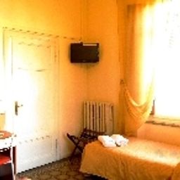  Lucca In Villa San Donato Fotos