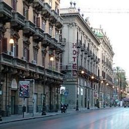 Moderno Палермо