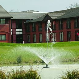 Exterior view De Vere Venues Staverton Park Fotos