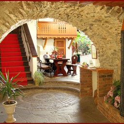 Hall STAUDACHER HOF - das Roman(T)ische Haus
