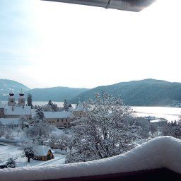 View STAUDACHER HOF - das Roman(T)ische Haus