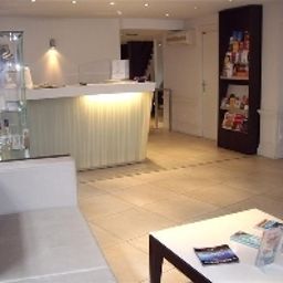 Recepción Ours Blanc Centre