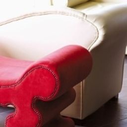 Vista esterna Only Suites CDG