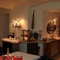 Salle du petit-déjeuner située dans le restaurant Atrium Fotos