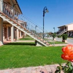 Vue extérieure Relais Villaggio Le Querce Garden Fotos