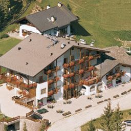 TOURING Pozza di Fassa 