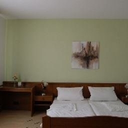 Camera Europa Hotel