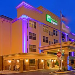 Holiday Inn Express WOODBRIDGE Woodbridge 
