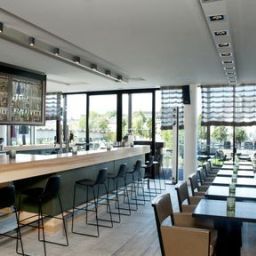 Бар Holiday Inn VILLACH