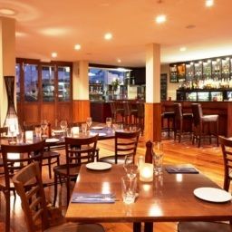 Bar Hamilton City Oaks