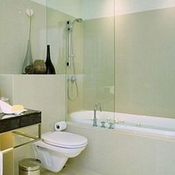 Bathroom Siri Sathorn Beaufort Residence