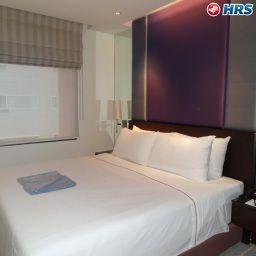 Family room Siri Sathorn Beaufort Residence