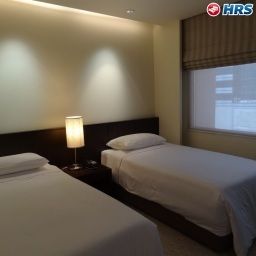 Family room Siri Sathorn Beaufort Residence