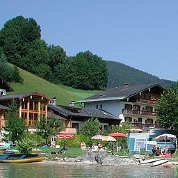 Widok zewnętrzny Berau Landhotel