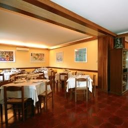 Breakfast room within restaurant Villa Alberta