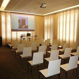 Sala congressi La Favorita