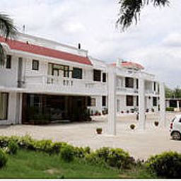 Clark Greens airport hotel Нью-Нью-Дели