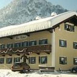 Stefanie Pension Haus Inzell Eisstadion
