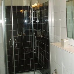 Bathroom Domapartment (Check In: Johannisstraße 43-45)