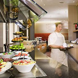Salle du petit-déjeuner située dans le restaurant ibis Mall Of The Emirates