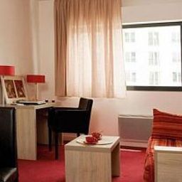 Интерьер Park & Suites Elegance Villejuif Résidence de Tourisme