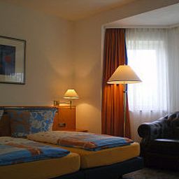 Chambre Pension & Eiscafé am Weideweg