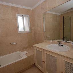 Camera da bagno Aloha Gardens