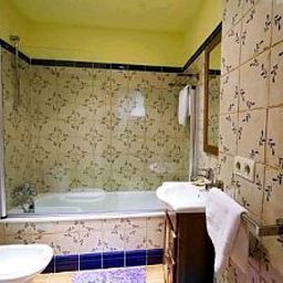 Cuarto de baño Villa Petrix Apartamentos
