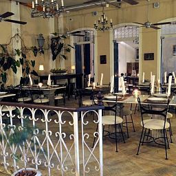 Breakfast room within restaurant A Casa das Portas Velhas