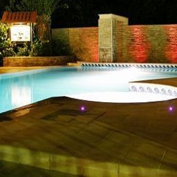 Basen Guesia Village Hotel