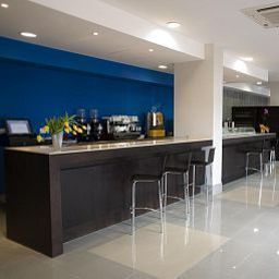 Бар Compostela Suites Apartamentos