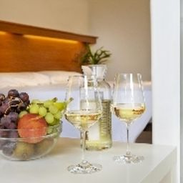  Primo VelvetRestaurant