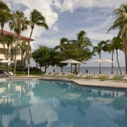 Pool The Reach A Waldorf Astoria Resort