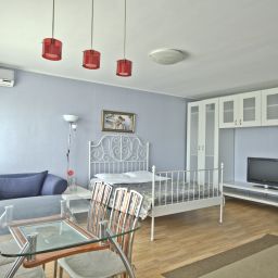  Kvart Apartments Belorusskaya